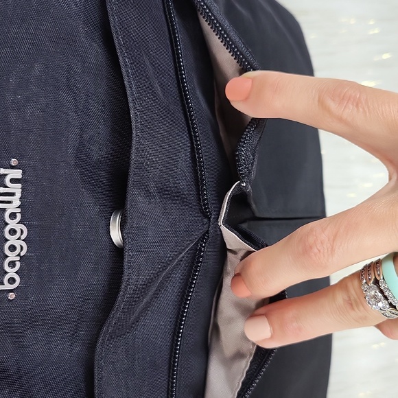 Baggallini Purse - Picture 6 of 8